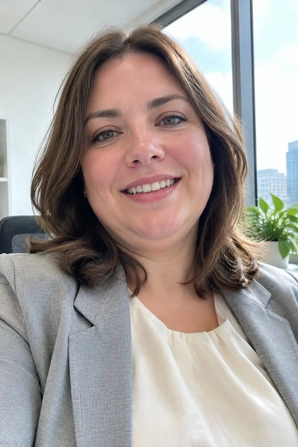 Double chin remover: an office selfie with a softer chin — original
